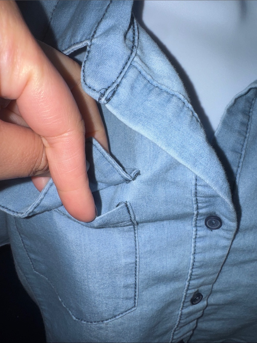 Cavalini - Lightweight Denim Button-Up Top size Medium - Picture 9 of 16
